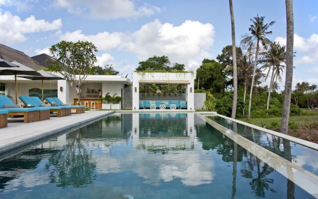 Shaia Villa - Canggu
