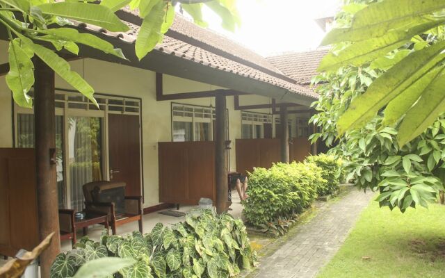 RedDoorz Plus @ Pejanggik Mataram