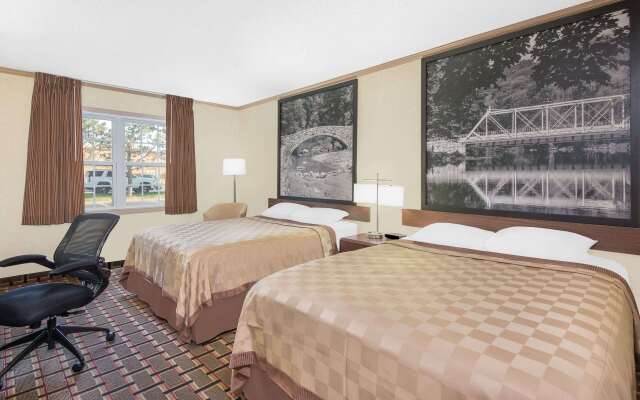 Super 8 Maumee/Toledo, OH