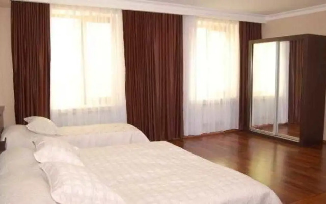 Xudaferin Hotel