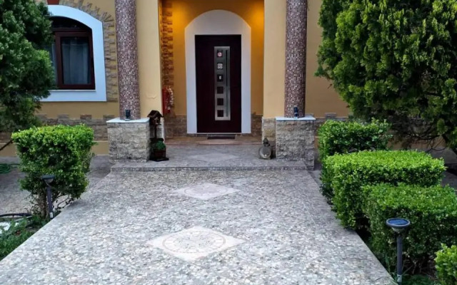 Nicole Luxury Villas