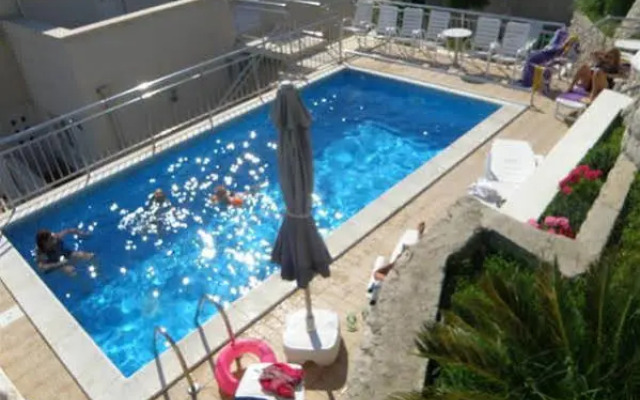 Villa Borna Apartments