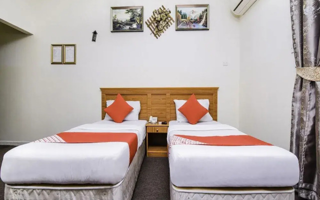 OYO 159 Sports Piaza Hotel
