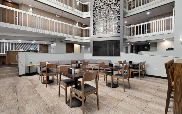 Holiday Inn MCALLEN-CIVIC CENTER