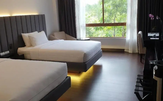 The Forest Lodge at Camp John Hay