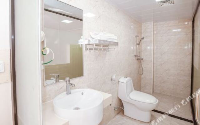 Junyi 168 Hotel
