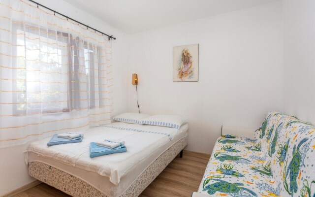 Amazing Apartment in Gabonjin With 1 Bedrooms and Wifi