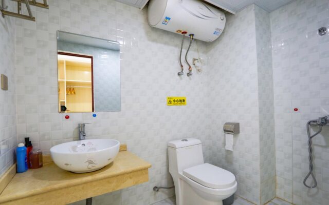 Bajie Youth Hostel(Tianmenshan Train Station)