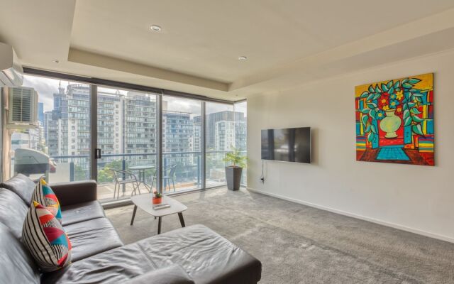 South Melbourne 2 Bed Parking