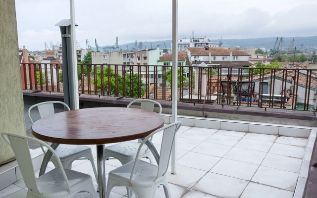 FM Deluxe 1-BDR Maisonette with Terrace