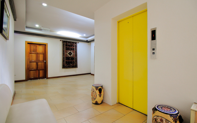 Royal Pimand Serviced Apartment