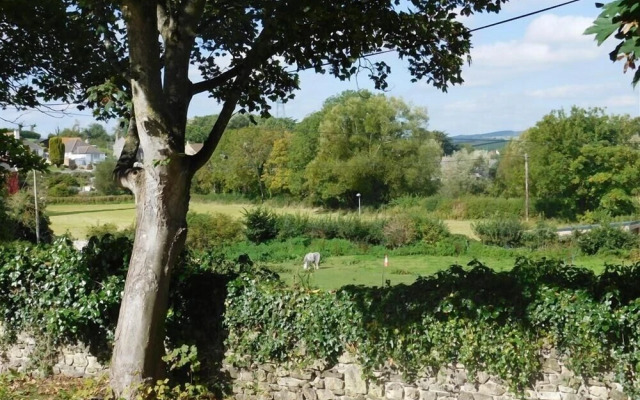 Follis Cottage