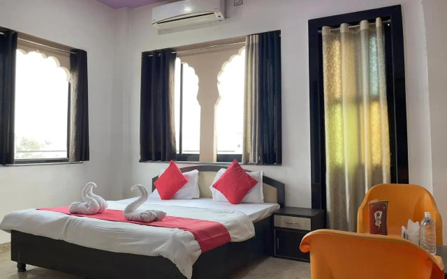 Hotel Pratap Palace