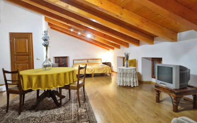 Beautiful Stone House in Gedici - Beahost Rentals