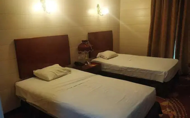 Karvansara Pars Hotel