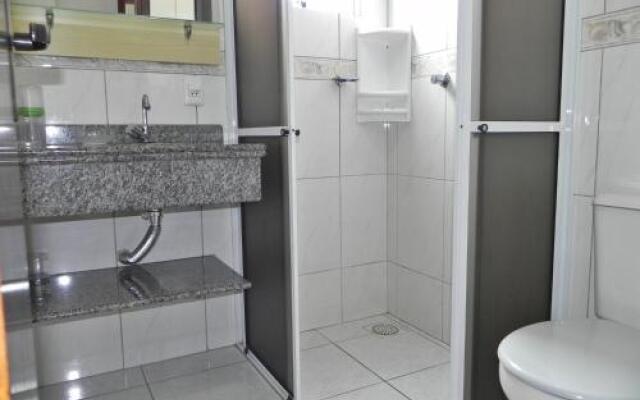 Residencial Regina Maris Apto 05