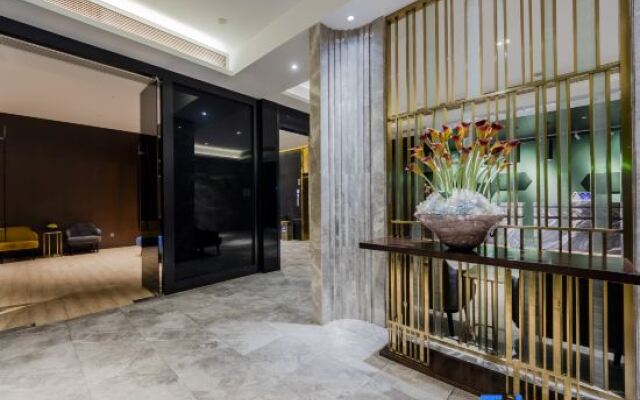 Yitel Premium (Shanghai New International Expo Center Expo Garden)