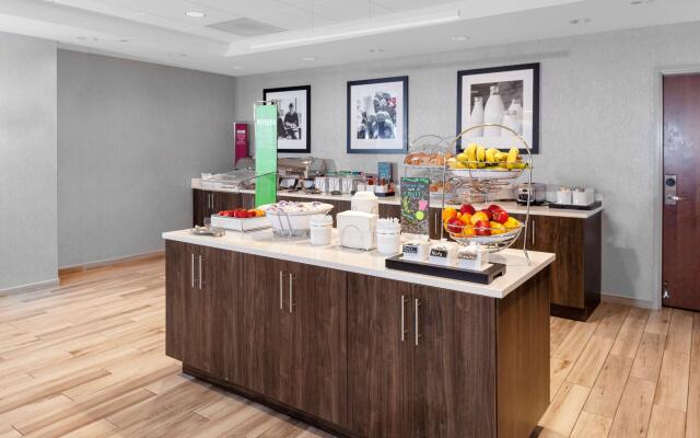 Hampton Inn & Suites Chicago-Burr Ridge