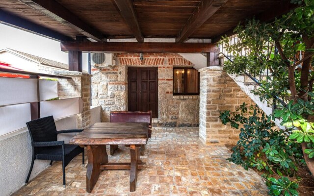 Amazing Home in Vir With 9 Bedrooms, Wifi and Outdoor Swimming Pool