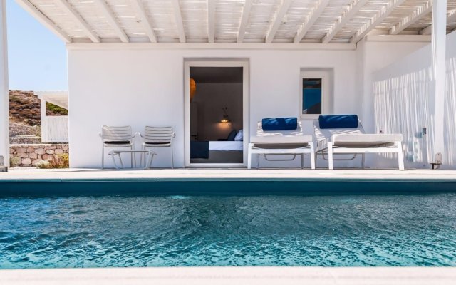 Milos Breeze Boutique Hotel