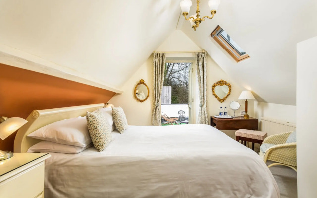 Orestone Manor