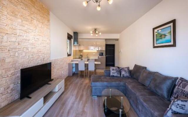 Apartment Gosposhtina 219