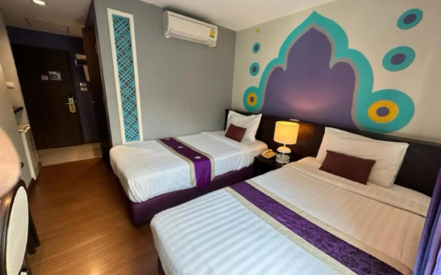 Sawasdee Hotel @ Sukhumvit Soi 8