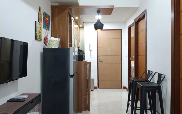 Comfortable 2Br Apartment At Vida View Makassar