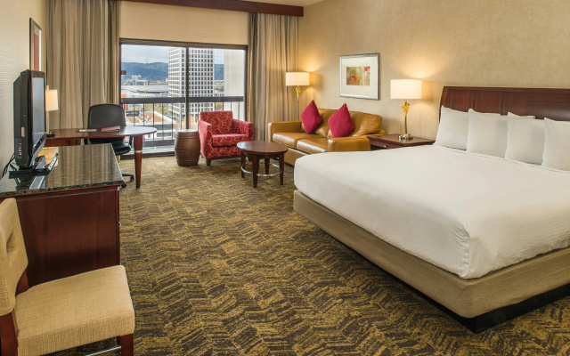 DoubleTree by Hilton Hotel Portland