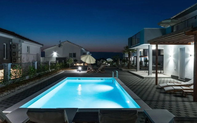 Modern and Spacious Home With Swimming Pool