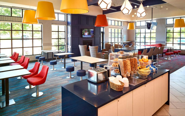 LivINN Hotel St. Paul – I-94 – East 3M Area