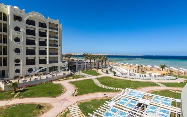 Gravity Hotel & Aqua Park Sahl Hasheesh