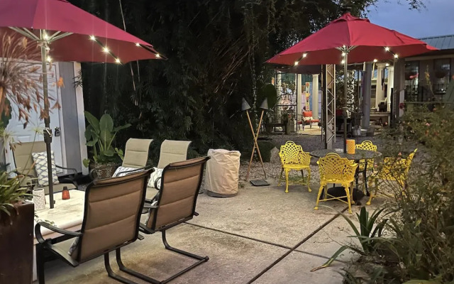 Bywater Home, Parking and Pet Friendly Retreat by RedAwning