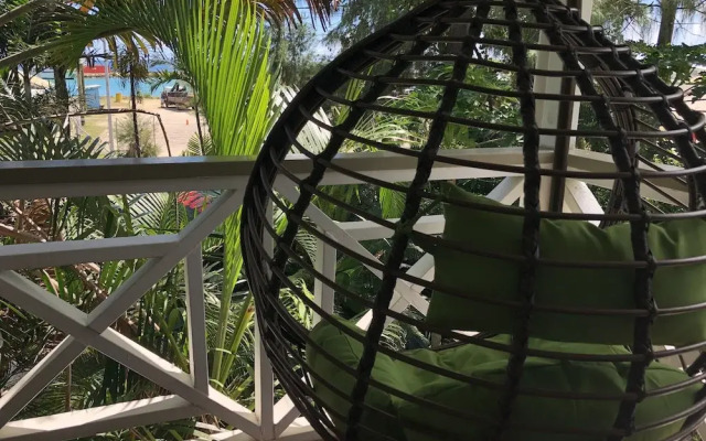 Waterfront Lodge