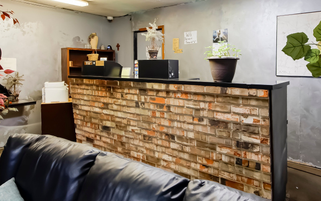 OYO Pinewood Inn & Suites Silsbee