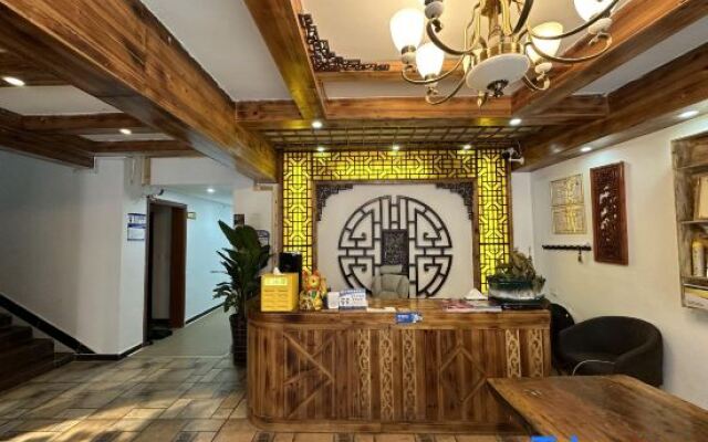 Phoenix Dawu Xiaozhan Homestay (Phoenix Ancient City Branch)