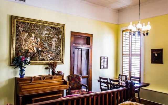 Nutt House Historic Hotel