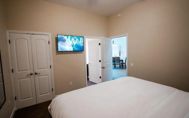 2 Bedroom Lake View Villa - Unit 307