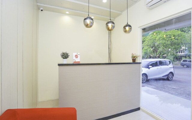 OYO 1091 Ace Business Hotel Galaxy Syariah