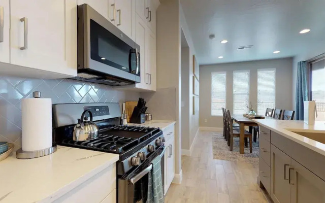 Endless Adventures 4 Bedroom Apts by RedAwning
