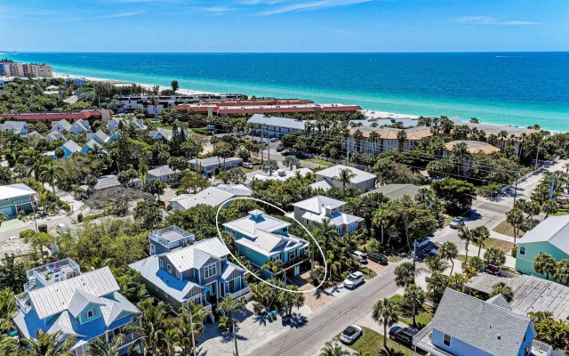 Blue Palm Paradise - 205 - 65th