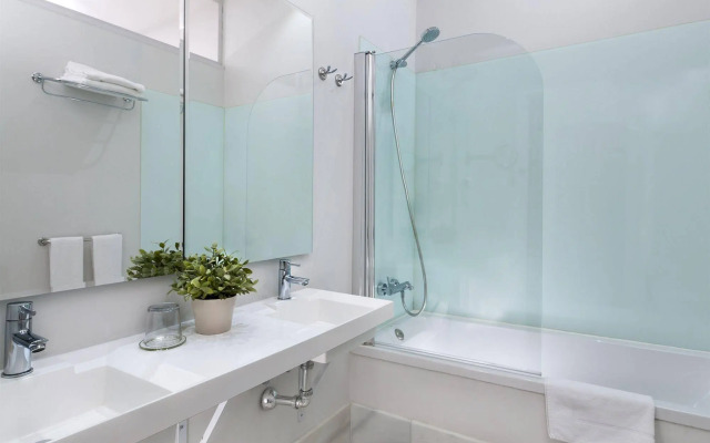 Suites Sevilla Plaza Apartamentos