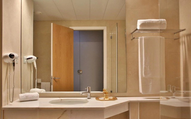 Delfim Douro Hotel