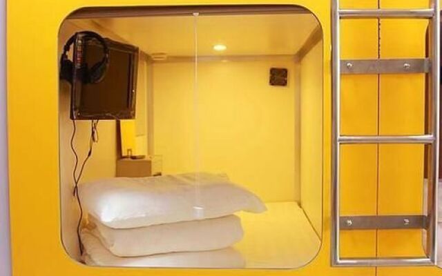 Woke Home Capsule Apartment