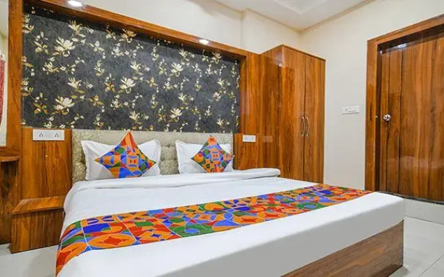 FabHotel Royal Palace Indore