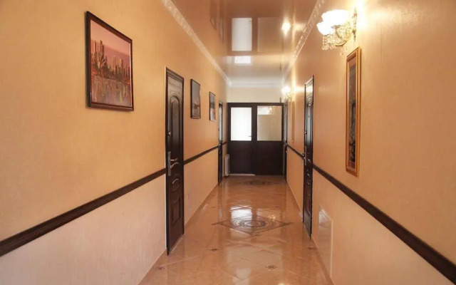 Yalana Guest House