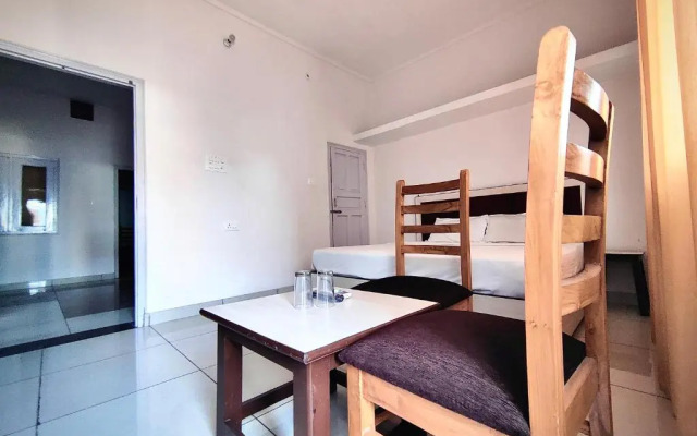 OYO 28196 Hotel Corbett Radiance