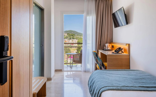 Grupotel Playa Camp de Mar - Adults Only