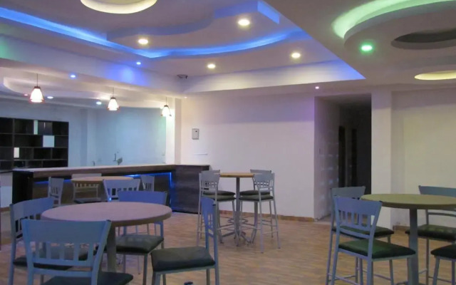 Raygreen Hotel