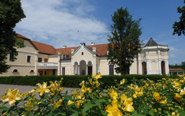 Kaštieľ Dezasse Jaslovské Bohunice